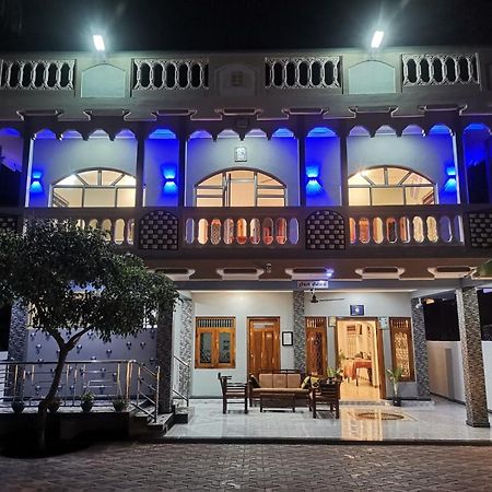 Nallur Holidays Inn Jaffna Eksteriør billede