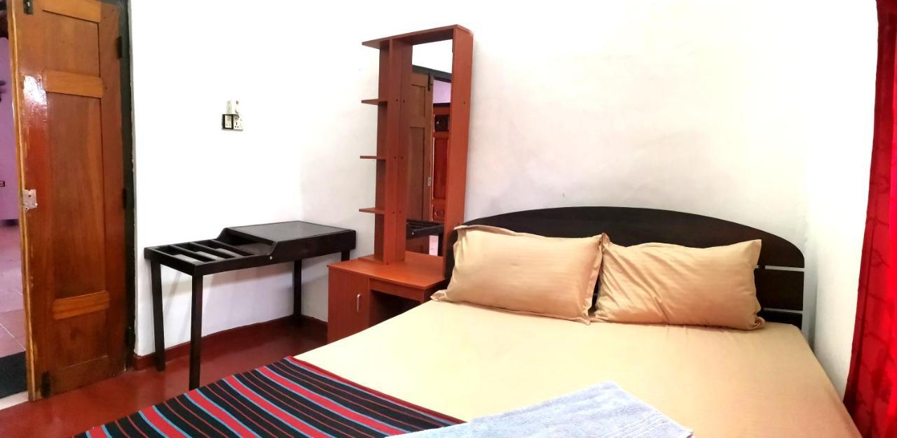 Nallur Holidays Inn Jaffna Eksteriør billede